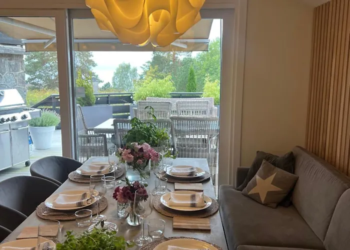 Villa Large With Garden And Beautiful Sea View *